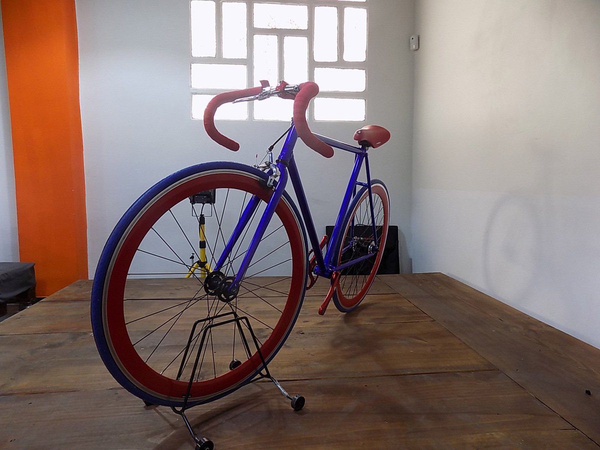 wittrail_com's tweet photo. .@eBayESP #ofertas #Ofertasypromociones https://t.co/0DAfMotalH  Puja por esta Fixie #ciclismo https://t.co/f1ypnliXpl