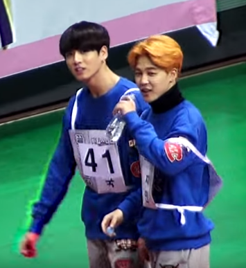 jhsthatxx's tweet photo. #จีมินคนโรคติดแฟน ตัวนี่คือติดกันตัลล๊อดดดดดดดดดดดดดดดดดดดดดดเลอะ
#kookmin https://t.co/GkTELqAG4L