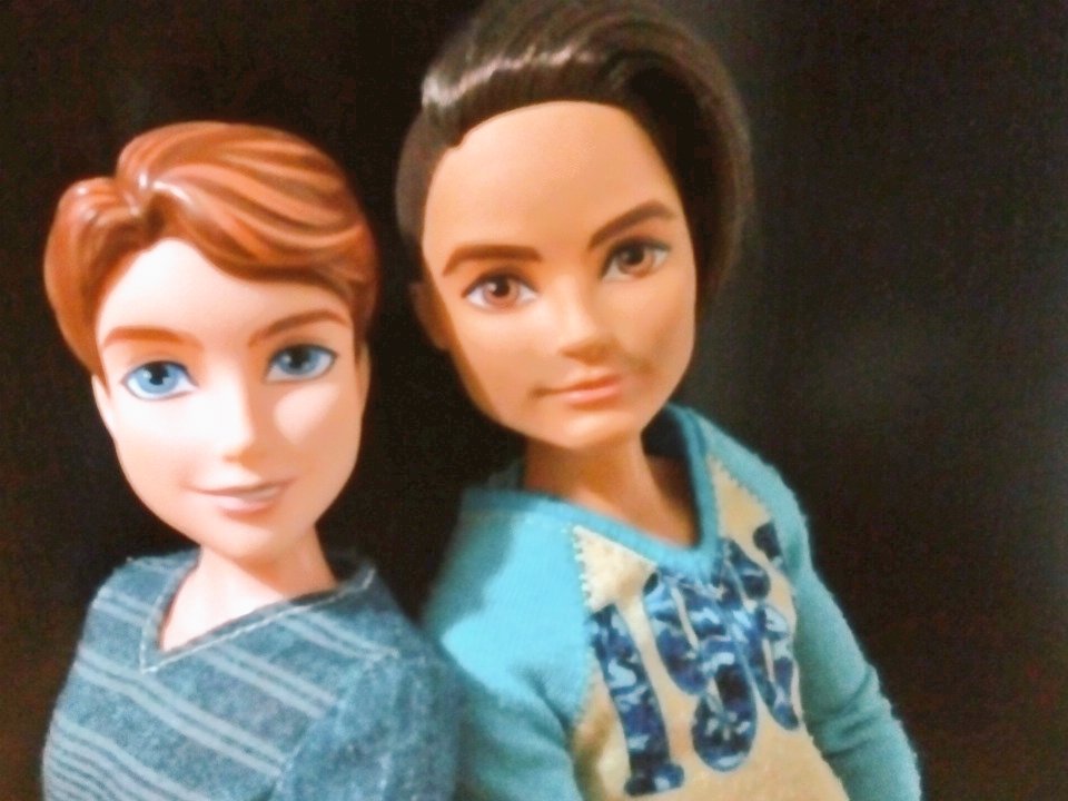 _HunterHuntsman's tweet photo. BFFS @LoganHarryxD @BFFSdescendants https://t.co/umRZm8SJo5