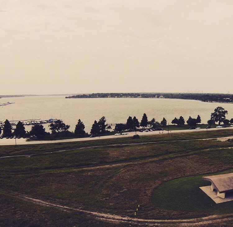 _flightgraphix's tweet image. One of our hobby shots from White Rock Lake in Dallas, TX