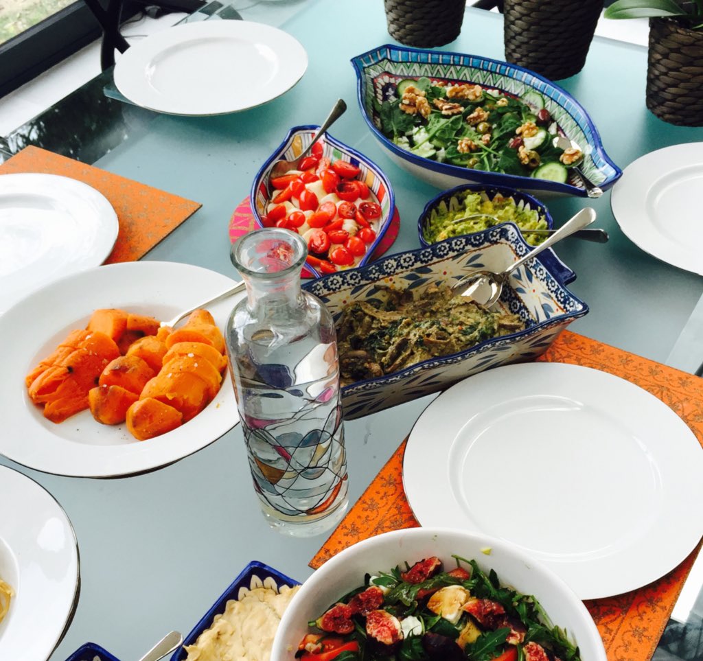 FarzanahNasser's tweet photo. #catchup #lunch #healthyeating #loveinsideout #nutrition #friends https://t.co/D19Kr7JuL2