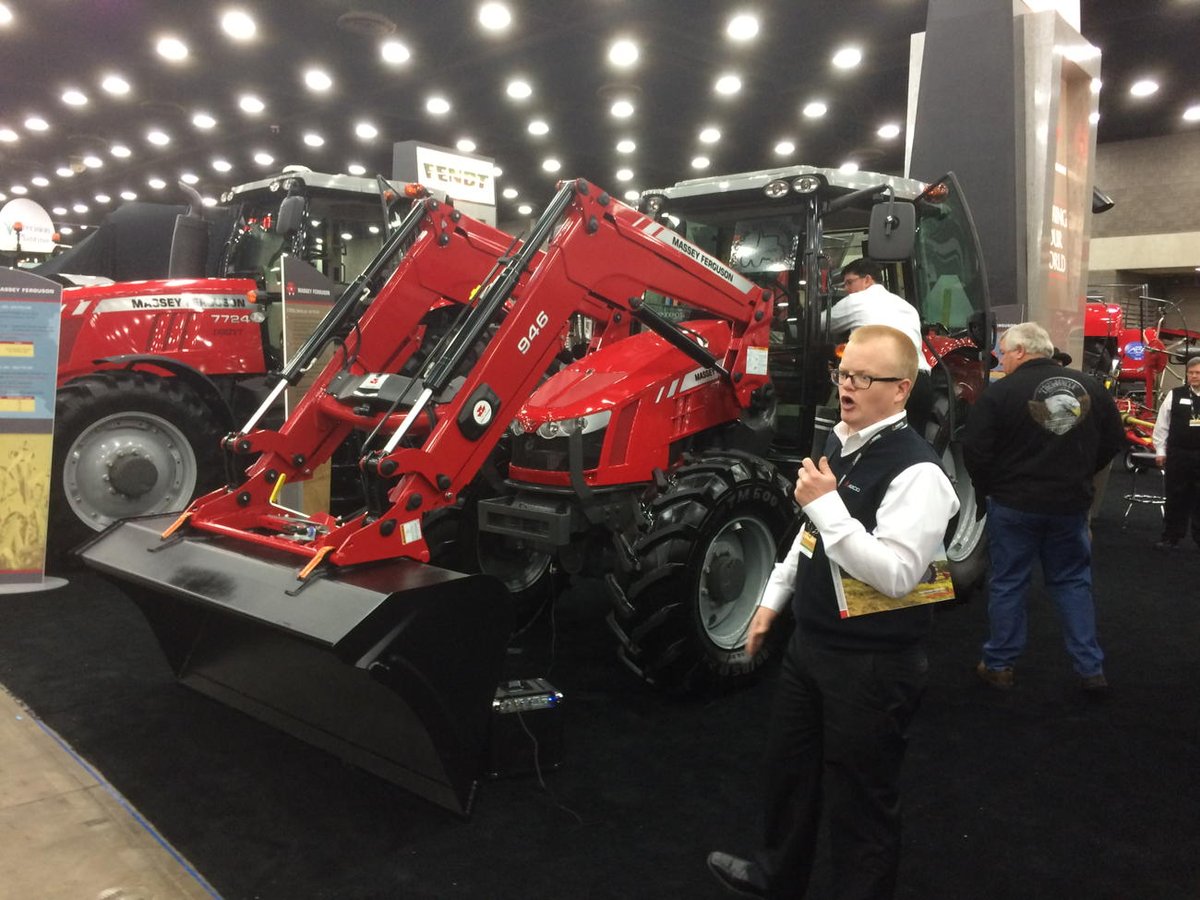 realagriculture's tweet photo. Massey Ferguson rolling out new 5700SL mid-range tractors at #NFMS2016 https://t.co/jeCtFKwQrg