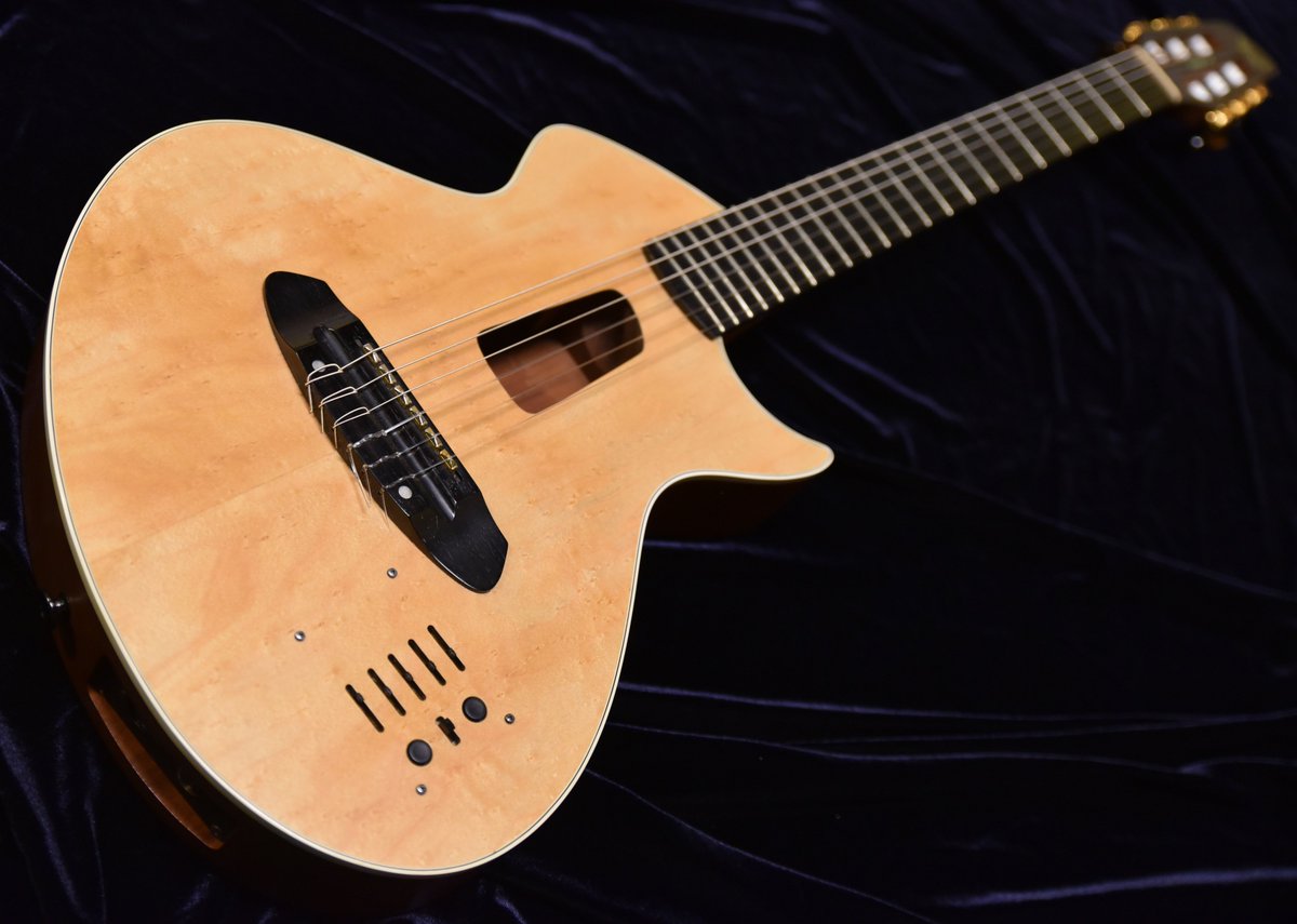 GuitarsAddicts's tweet photo. @Kopoluth Kopo Malaga midi custom (cordes nylon) d'occasion à l'essai chez @GuitarsAddicts https://t.co/A6wNNlJ9zo
