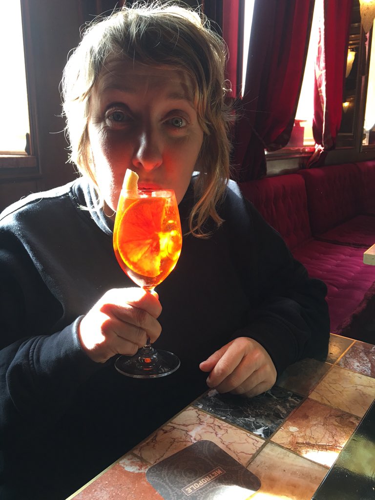 Resourceluxury's tweet photo. The best Aperol Spritz in #Venice, bar none. @MetropoleVe https://t.co/FMUHOeS2Dn