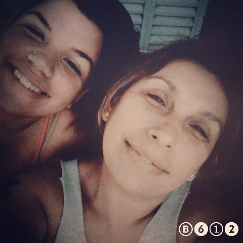 Susanacavs's tweet photo. muy nosotras...#recienlevantadas https://t.co/Aulxu2UMSS