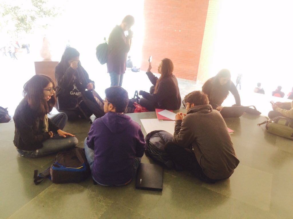 Connect_USS's tweet photo. #MediaTeam working hard to make this fest a memorable one for you guys #ConnectUss #Anugoonj2k16 #Delhi #GGSIPU https://t.co/lcMaNqec2l