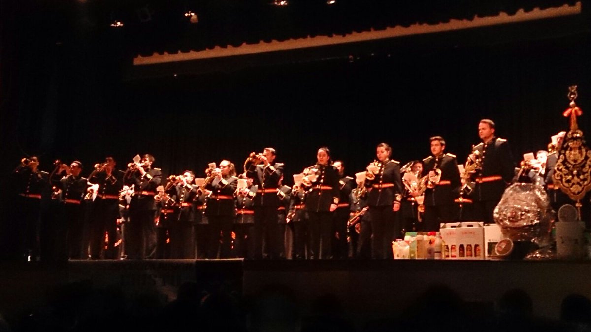 Imagen de nuestro primer concierto este sábado en Quintanar.

Comienza lo bueno. 

#3CaidasNoves2016