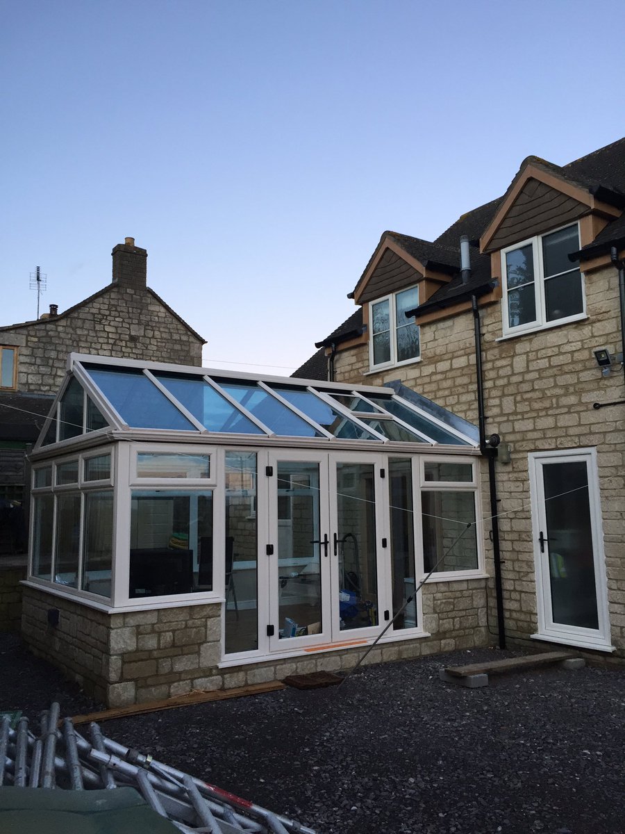 truhouseuk's tweet photo. Before and after: #stroudconservatories #creampvc #whiteshill #happycustomers https://t.co/yqDPGcCGUy