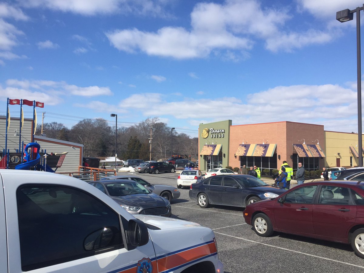 Tiroteo en restaurante en Maryland deja dos policías muertos - Ca3vyqzVAAENF6h