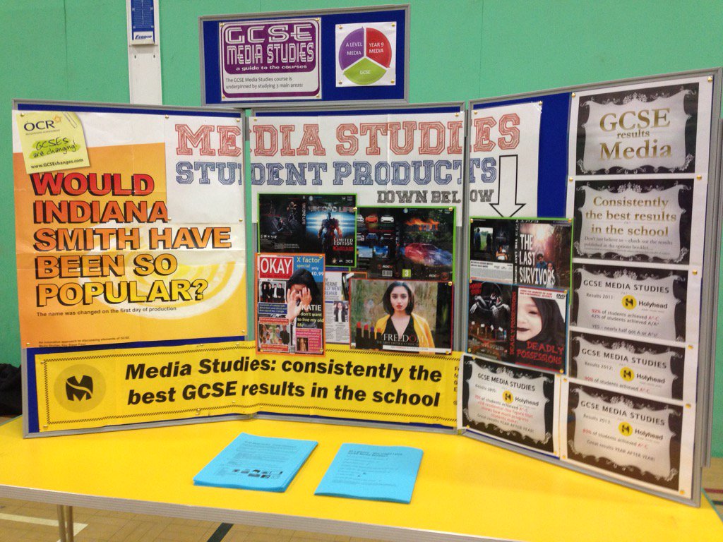 HolyheadMedia's tweet photo. Year 8 Options Evening - subtle message in yellow! https://t.co/GANB0joUgm