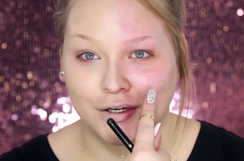 mandyfreye's tweet photo. Make up shaming is judgment and judgment is icky. I love working magic like this on my https://t.co/YHAU95ohWD... https://t.co/JnnbeGvuHh