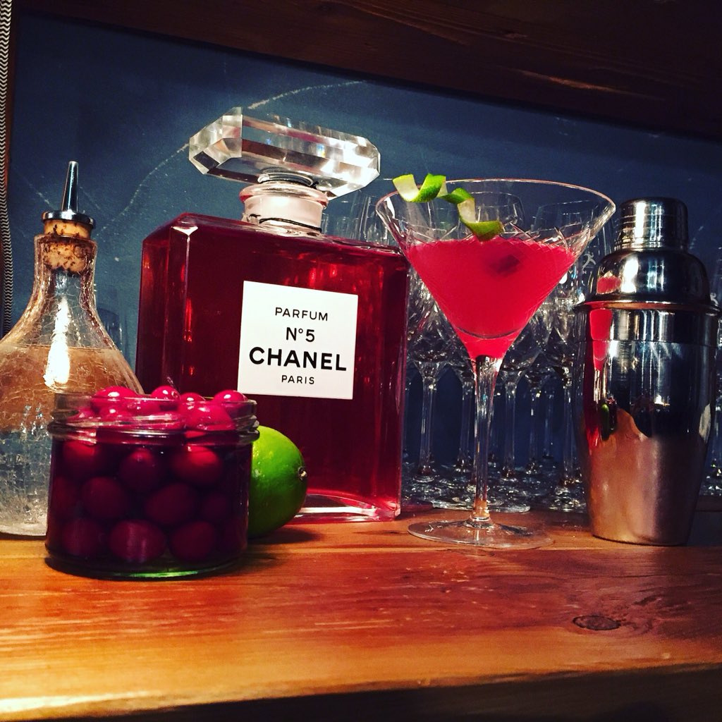 Ab Freitag gibt 's super Cosmos im FIVE #cosmopolitan #fivebochum