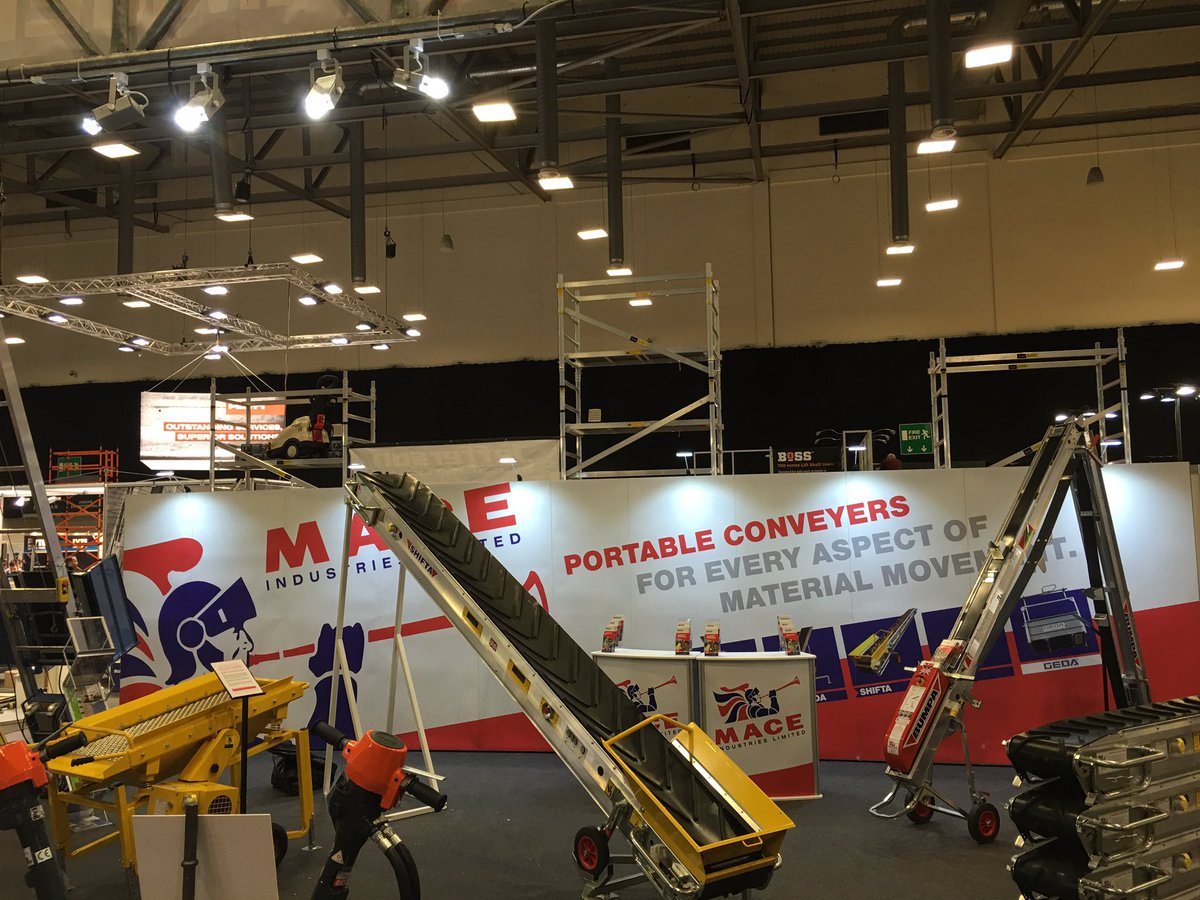 MaceIndustries's tweet photo. @ExecHireShow great first day at  #ehs2016 looking forward to another great day tomorrow. Come see us at stand C90 https://t.co/17AeJmPDpu