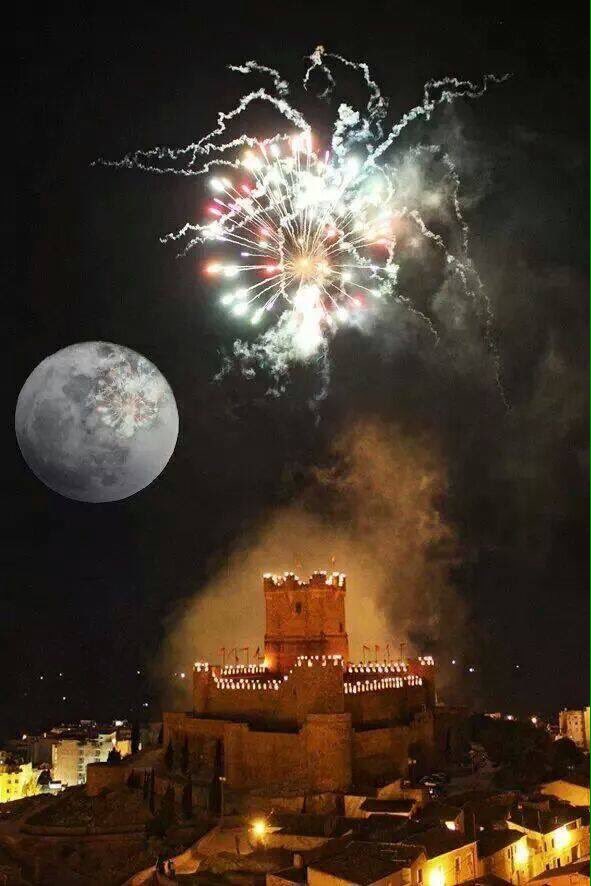 ilaniit's tweet photo. Como estas fiestaaas ningunas ��2015  memorables https://t.co/D5dDjgpUPv