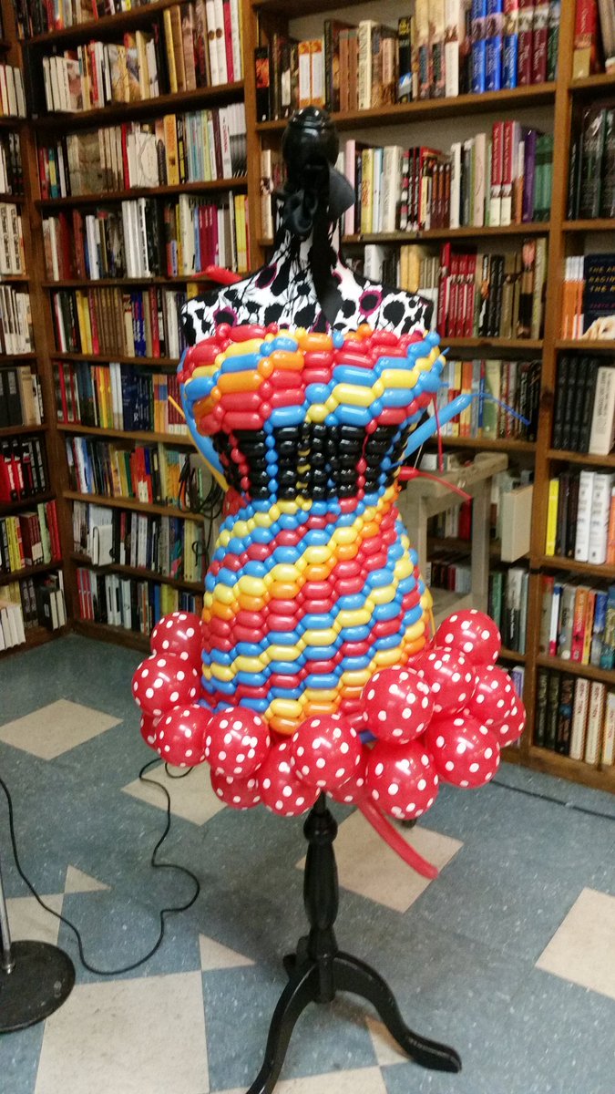 gotyousomething's tweet photo. Check out Chloe at @BookRevueLI ready for the Something book signing! #books #balloontwisting #dress #fashion #latex https://t.co/S4h5XuHpYM