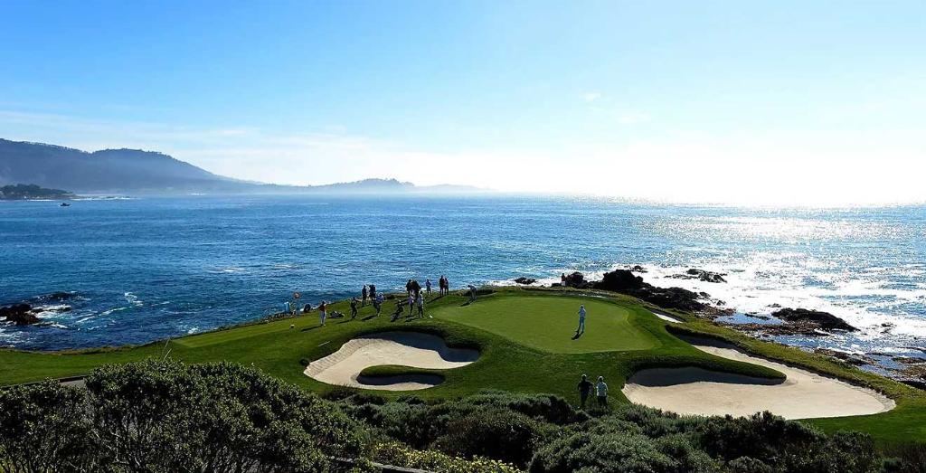 Don't let its length fool you. The par-3 7th at Pebble Beach can be a beast. bit.ly/1WcmKba