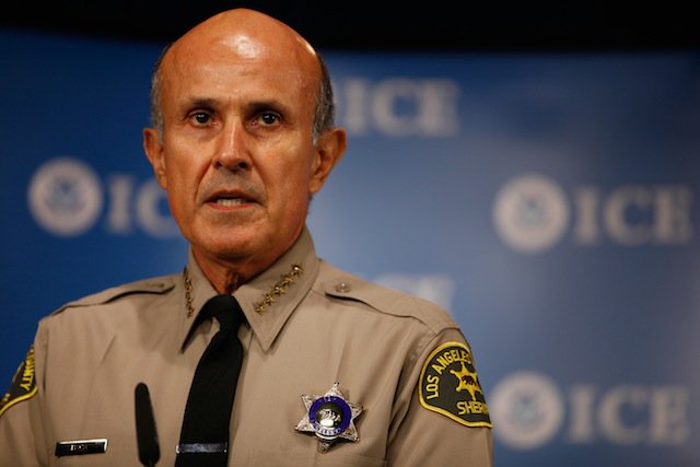 Former Sheriff Lee Baca To Plead Guilty To Lying To Federal Investigators bit.ly/1RqtwLl