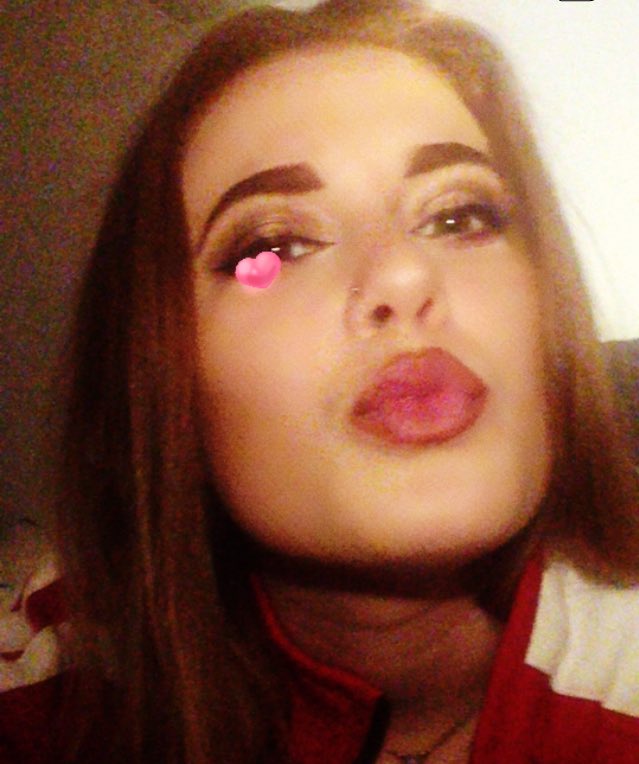 PrincessJesstea's tweet photo. @underdeskloser @RT_Slave looking for new slaves, to beg to serve me... #findom #paypig https://t.co/offHsnJfkA