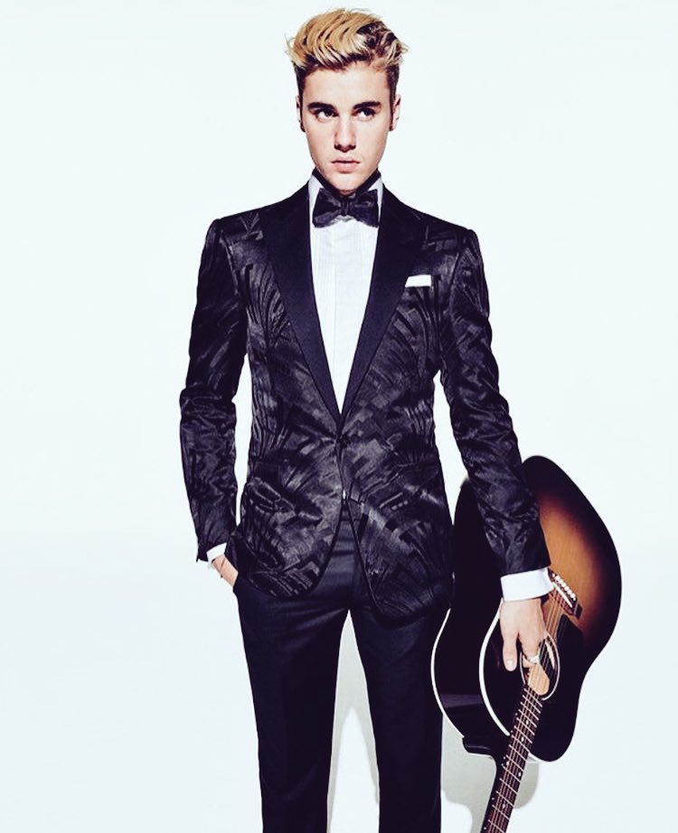 TeamOfBieber's tweet photo. GRATEFUL FOR BEING ALIVE AS THE SAME TIME AS JUSTIN DREW BIEBER https://t.co/TN33tkBiW5