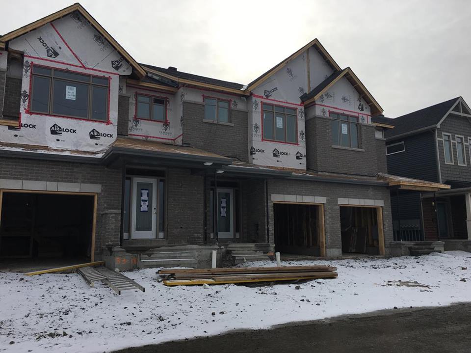 ClaridgeBWT's tweet photo. Brick in the colour "Princeton" has just recently been installed on Block 33. Next up - Siding! 
#Progress #Kanata https://t.co/OYLCD8M86Q