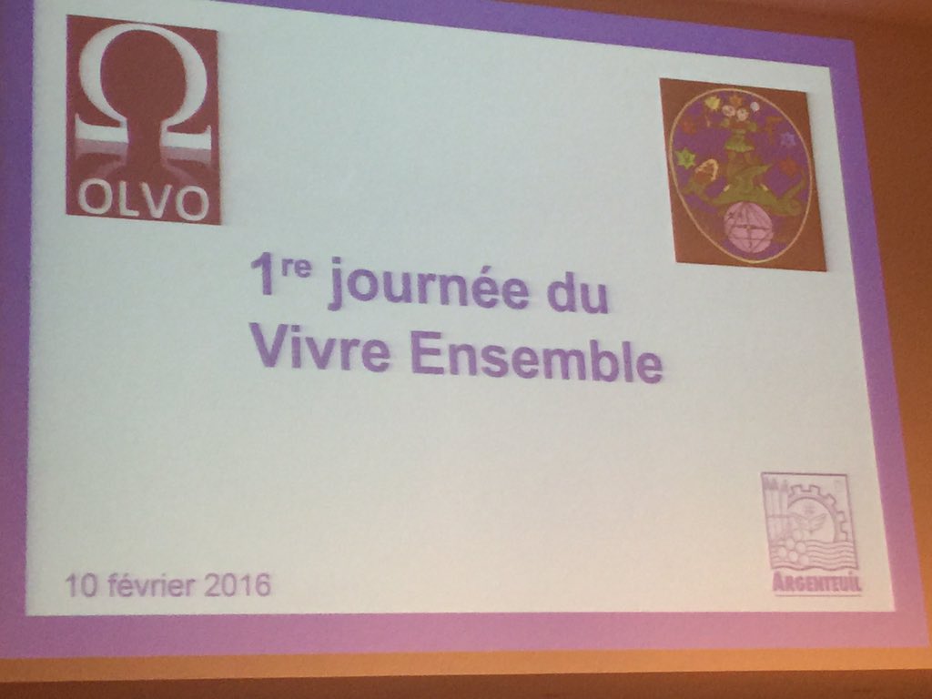 FatimaAmarir's tweet photo. Début de la conférence sur la 1ère Journée du #VivreEnsemble à @VilleArgenteuil avec @GMothron @LMTaillade! #OLVO https://t.co/xklZ2nSXC0