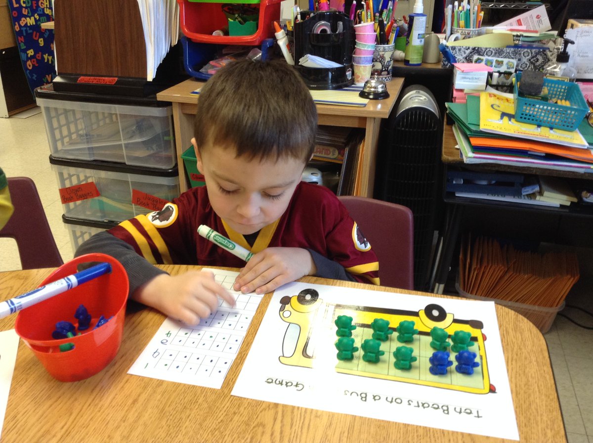 TeachAiello's tweet photo. Today our class enjoyed exploring & recording combos of 10 while playing the EM game "10 Bears on a Bus"! #BSESMP2 https://t.co/PNMCd5d8QL