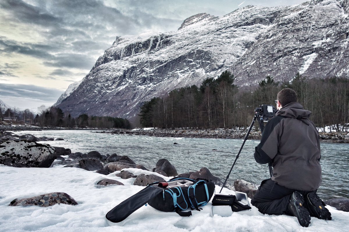 ajsuk0's tweet image. #BTS courtesy @Tigane #D800 #SW150 @LEEFilters #LokaUL @fstopHQ #Driva #Norway #LandscapePhotography #LongExposure