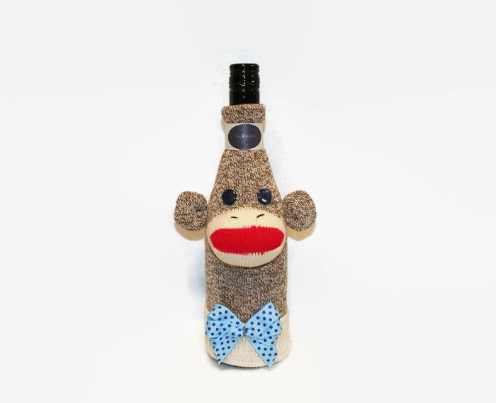 MunkeeLady's tweet photo. Sock Monkey Wine Bottle Cozy https://t.co/LziAcZOeMW #Etsymntt #MadeFromSocks https://t.co/x9AwkKl91o