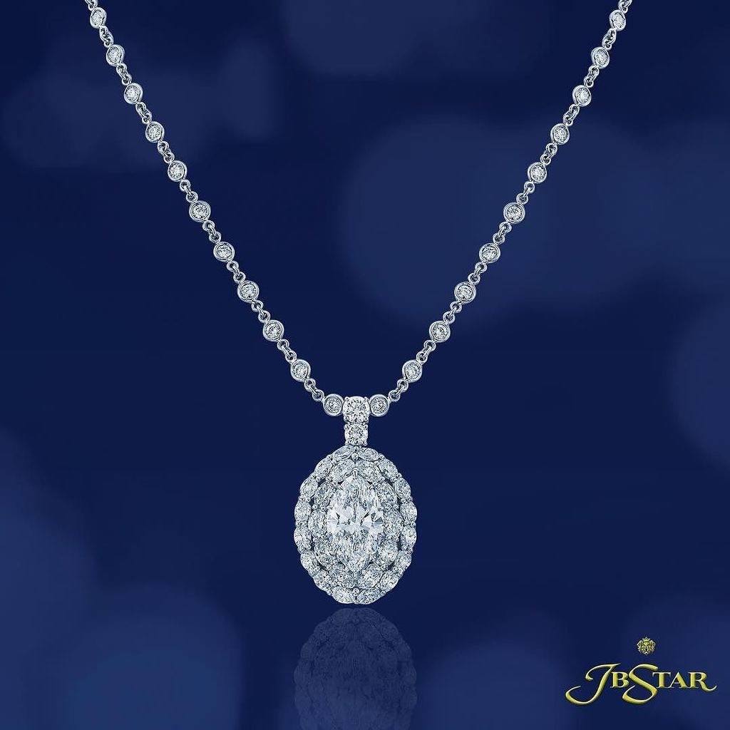 JewelsByStar's tweet photo. Serious #sparkle and #shine 
#jbstar #jewelsbystar #pendant #diamondpendant #diamonds #necklace #diamond #instajewe… https://t.co/5MlUutyvYL