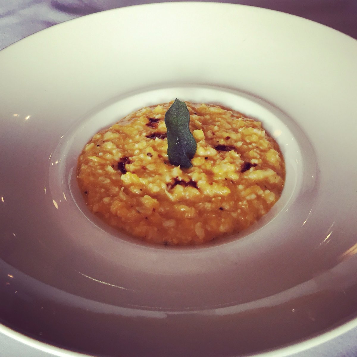 ChienNoirBistro's tweet image. It's Cocktail Hour at Chien Noir! #ygk