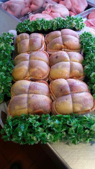 AndertonsB's tweet photo. Wild local pheasants stuffed with duck fillet wrapped with smoked streaky  £7.99 each https://t.co/71uURDvEyO
