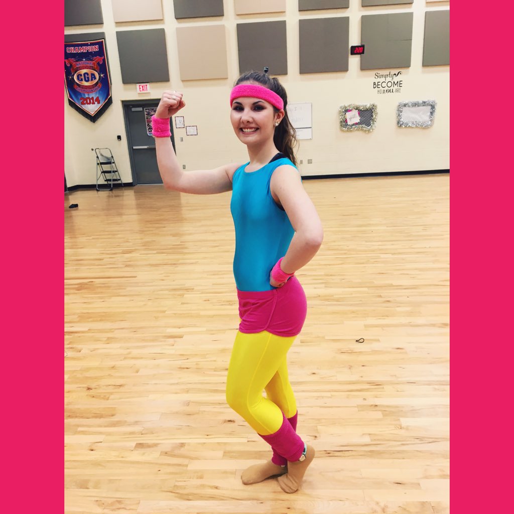ROHSHawkettes's tweet photo. Kick costumes! #workoutdance 💪🏻👯 https://t.co/4R15J2xyVb