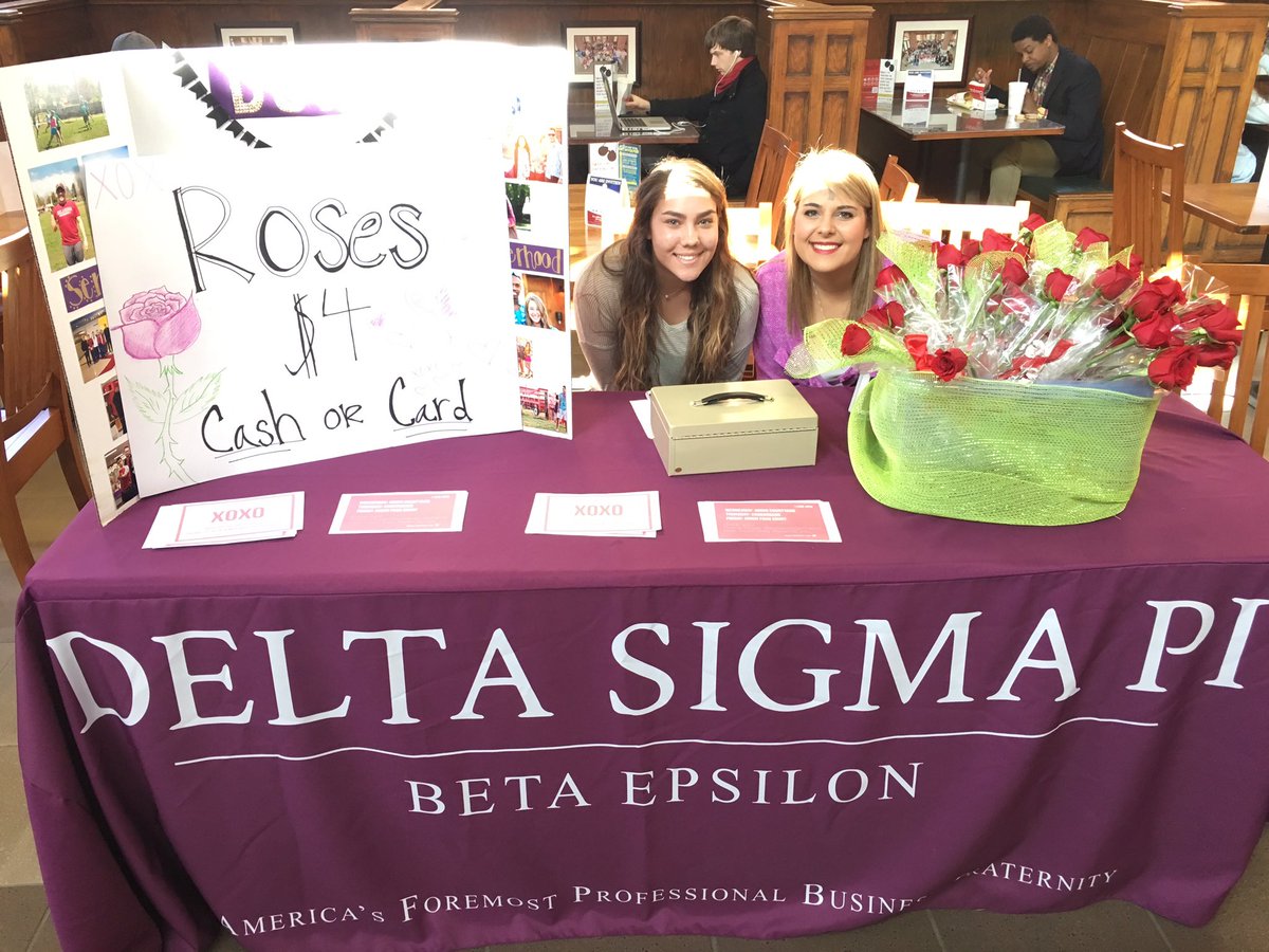 DSP_BetaEpsilon's tweet image. Brothers are selling roses in the Schooner room of the Union! Show someone how much they mean to you for only $4 🌹❤️