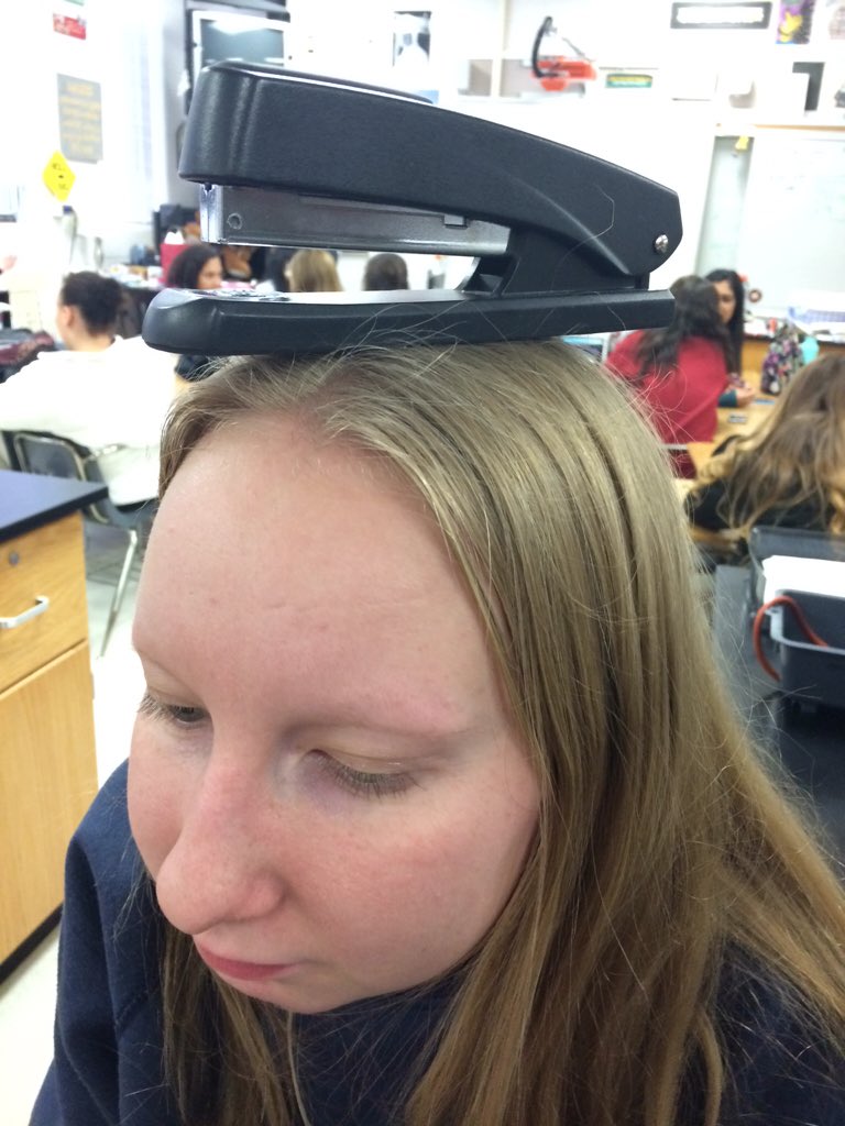 thingsones's tweet image. Stapler