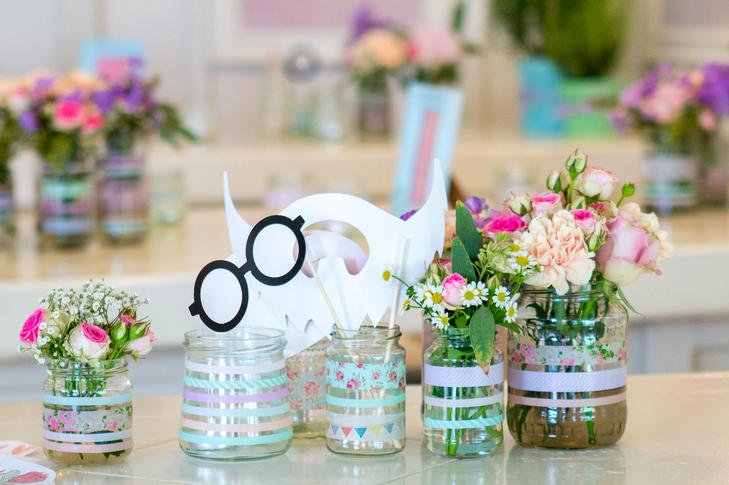 Washi tape wedding decor for the DIY bride: knot.ly/6011BwoXB