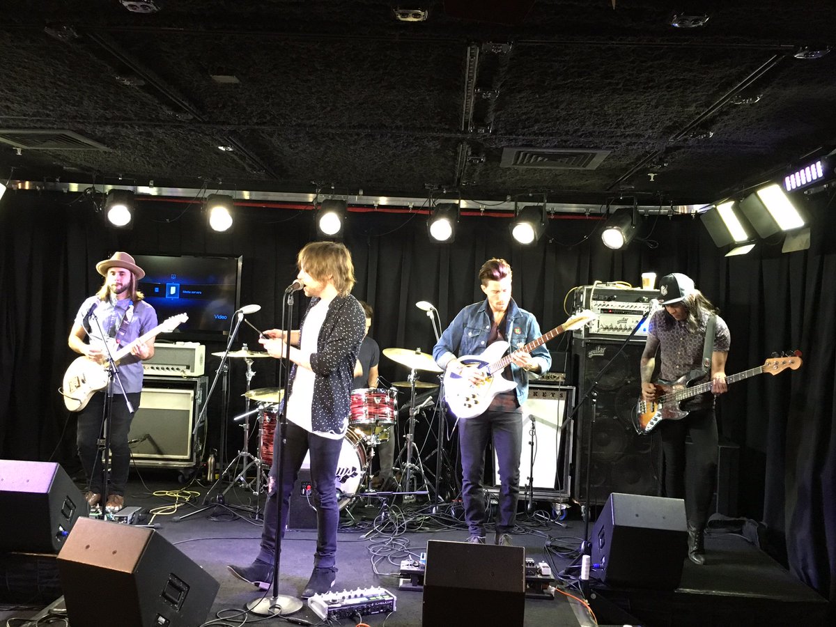 Shaun White tweet media