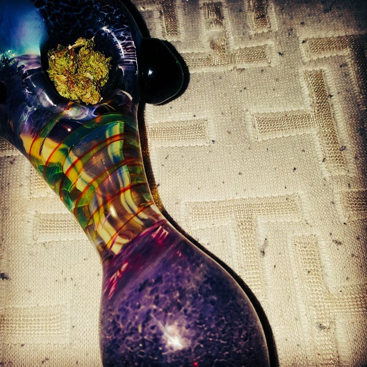 stonermeik's tweet photo. #smoking https://t.co/UUhfH76BgC