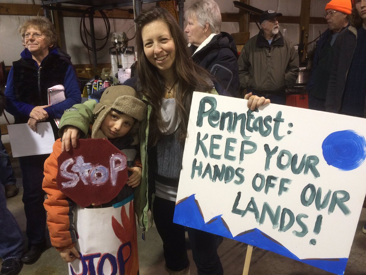 BKoltnow's tweet image. Landowners uniting against PennEast. Story at 6. @69News