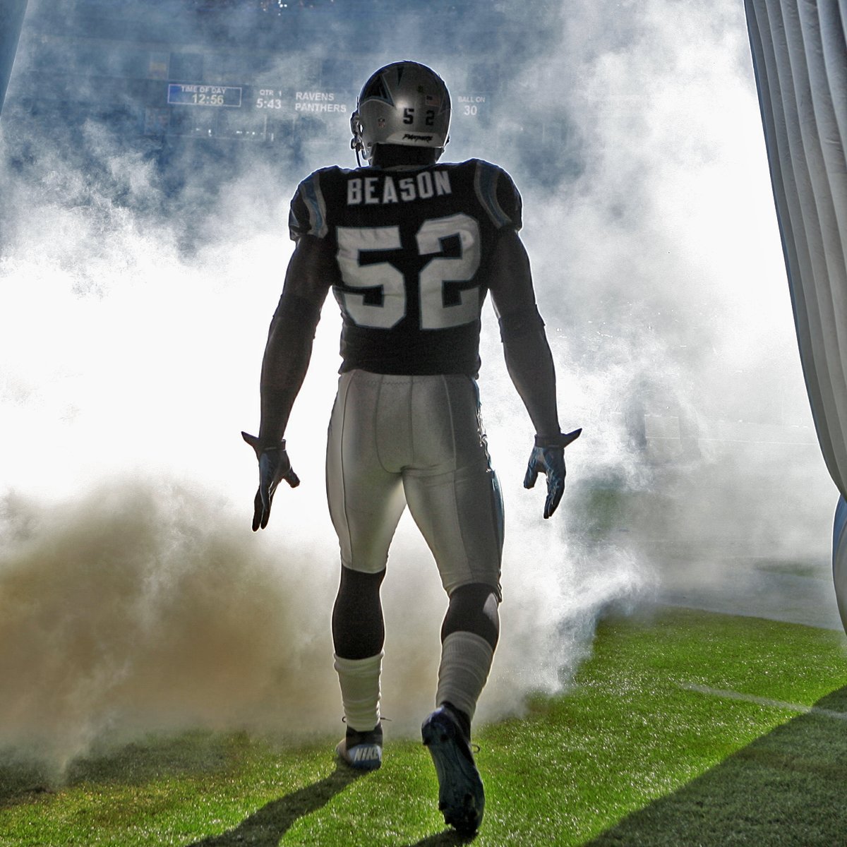 Panthers's tweet photo. Congratulations to Jon Beason on a great career. He will always be remembered as a true leader &amp; fierce competitor. https://t.co/jxbNdc6LlK