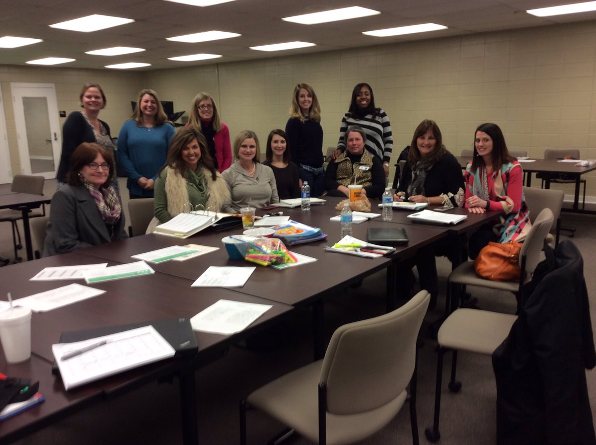 gingerhenshaw's tweet photo. Talking about math. 4th grade pacing guide discussion #itcanbedone https://t.co/Z4eekVrNnY