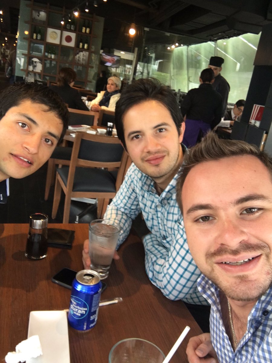 hectorsosa3's tweet photo. @pat_suquet @AxelMega En el reencuentro, viva la primaria. https://t.co/kDPt8GIHaw