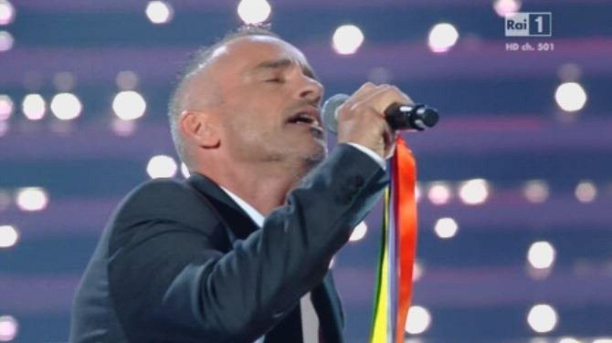 #Sanremo2016 anche <a href="/RamazzottiEros/">Eros Ramazzotti</a> per le #unionicivili #SanremoArcobaleno