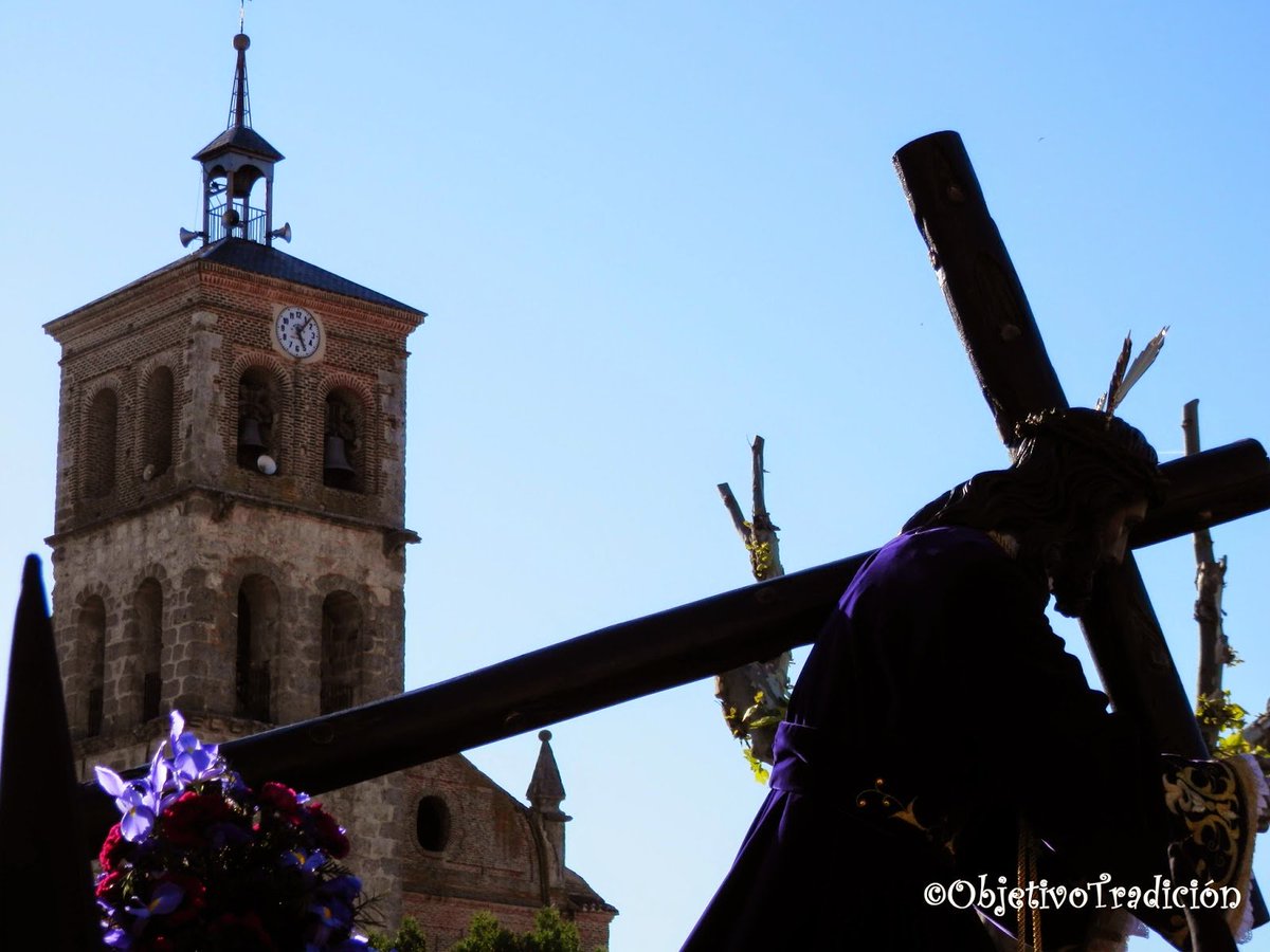 #Cuaresma2016 

En 40 días será Domingo de Ramos y en 45 lo veremos de nuevo por las calles de Novés con su cruz.