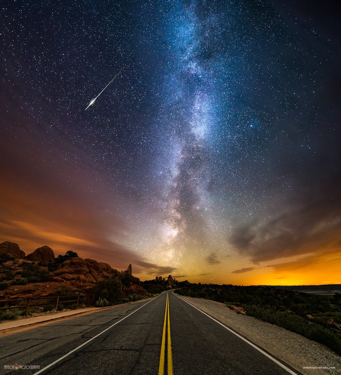 EarthPix's tweet photo. Who Goes There? A multiple exposure blend of five images taken at Arches National Park, UT | Photo by @mtaylor_photo https://t.co/QdxcvXS8cs