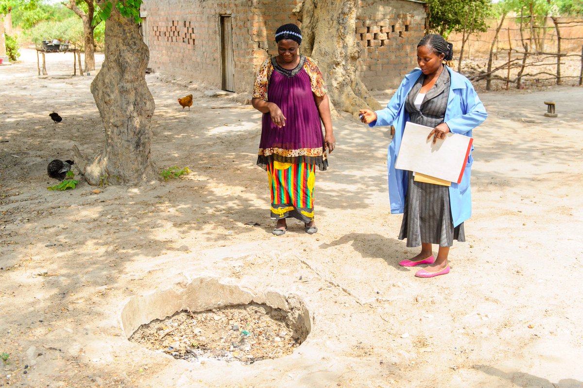 CHAI_health's tweet photo. In #Zambia Community Health Assistants are on the front line of health care. Learn more https://t.co/0HfOXAEA53 https://t.co/Bt40kpic9r