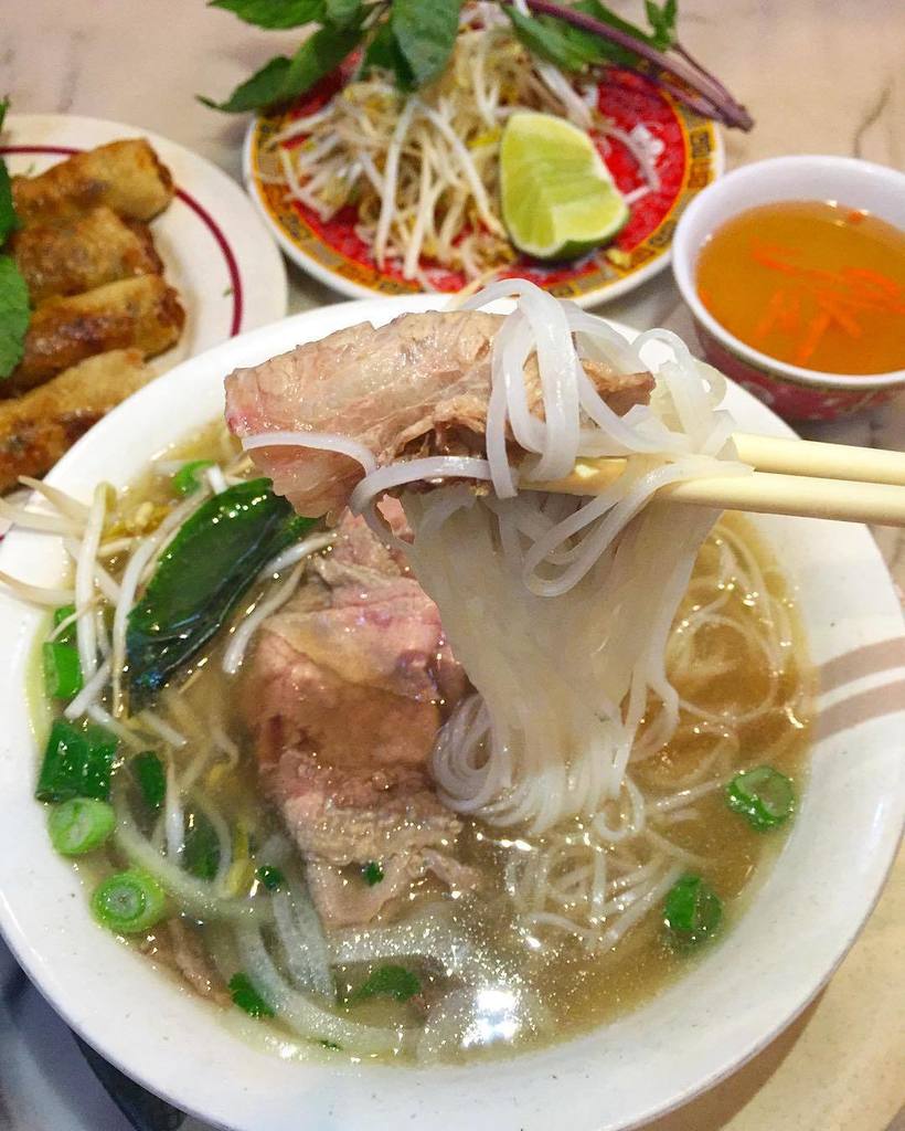 jeaniusNYC's tweet photo. So Pho-tastic! #🍜 Love me a comforting bowl of Vietnamese #Pho at #PhoBang in #Chinatown. … https://t.co/tmskdxxdEG https://t.co/K7FSNFIwZY