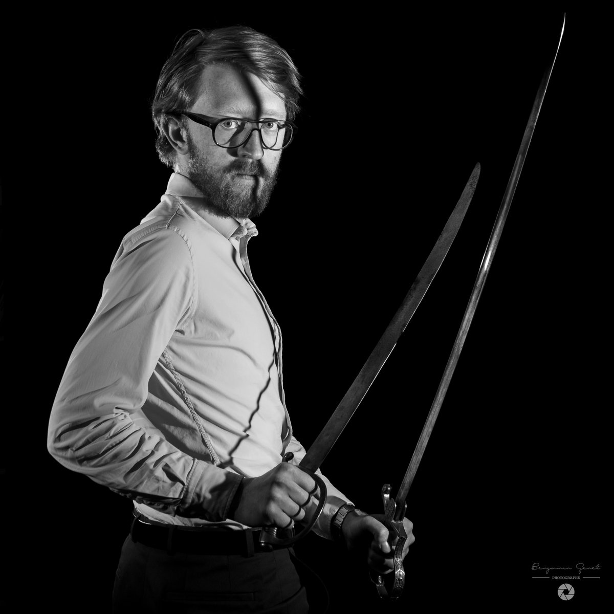 Bravo à <a href="/bgenpg/">bgenpg</a> pour son shooting de maître !
Un univers à découvrir benjamingenet.com instagram.com/benjamingenet