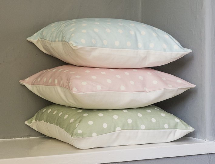 Head over to our #Facebook page facebook.com/Kay-Crean-1268…
for another chance to #win this gorgeous set of cushions.