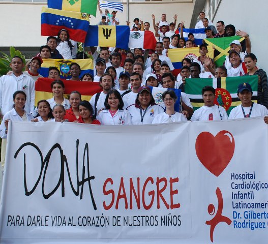 gorzazu's tweet photo. .@NicolasMaduro X aniversario d la #UDSurCojedes ABANDONADA https://t.co/JyasOs4kwM …Eramos felices y llego el hampa https://t.co/B0tyqwPMpd