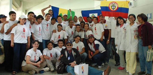 gorzazu's tweet photo. .@NicolasMaduro X aniversario d la #UDSurCojedes ABANDONADA https://t.co/JyasOs4kwM …Eramos felices y llego el hampa https://t.co/B0tyqwPMpd